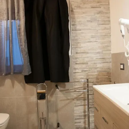 Detrabis Guest house